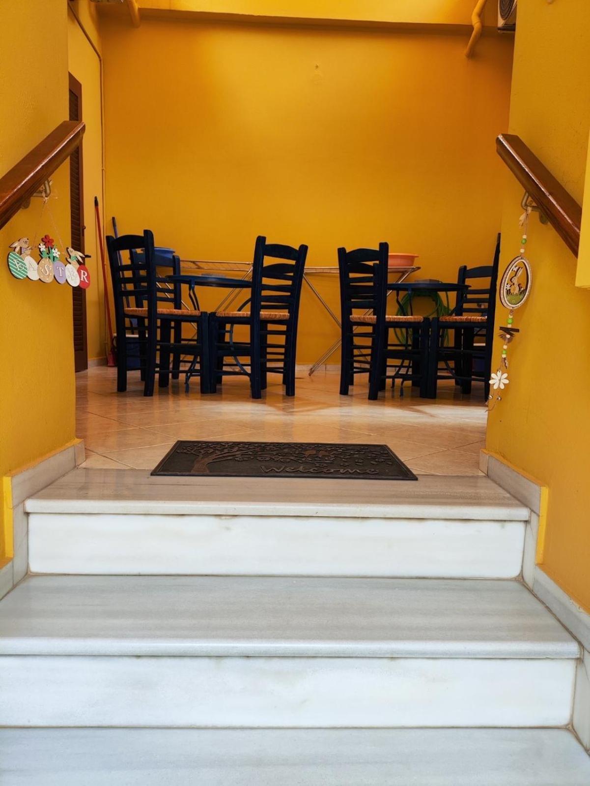 Ferienwohnung Οι Φωλίτσες Nafpaktos Exterior foto